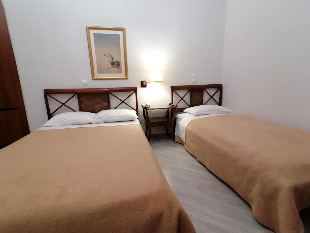 Hotel Galaxias 아그리니온 외부 사진
